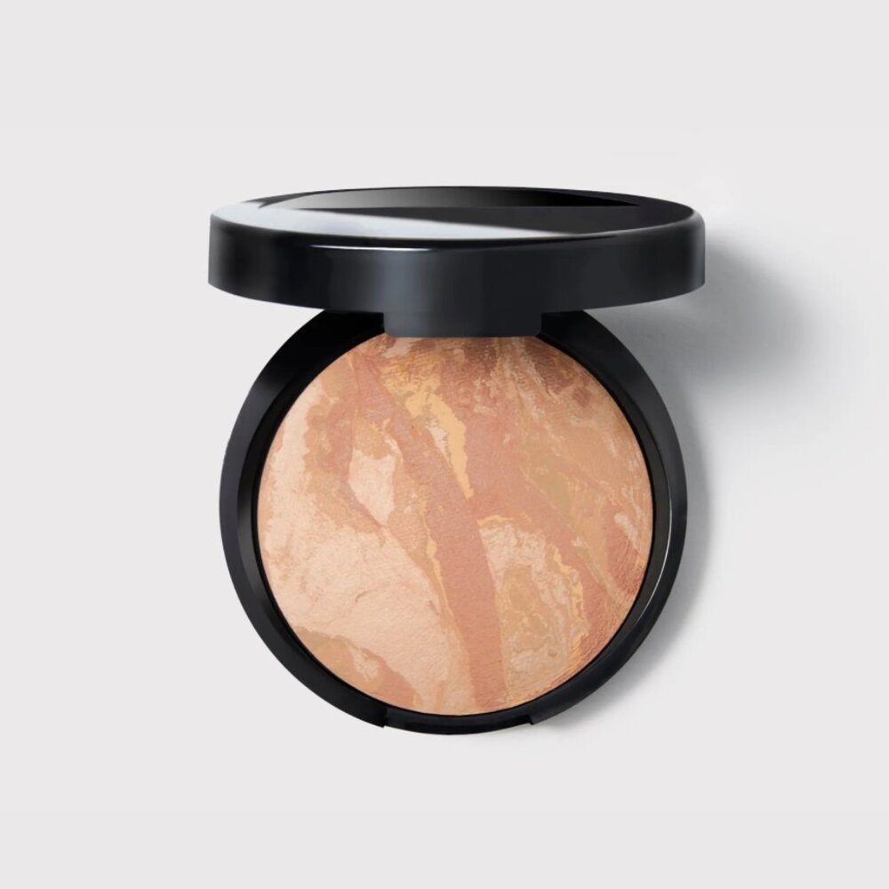 Laura Geller Baked Balance-n-Brighten Color Correcting Foundation medium